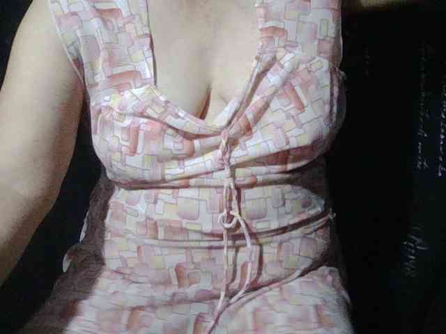 HotSqrt4u webcam