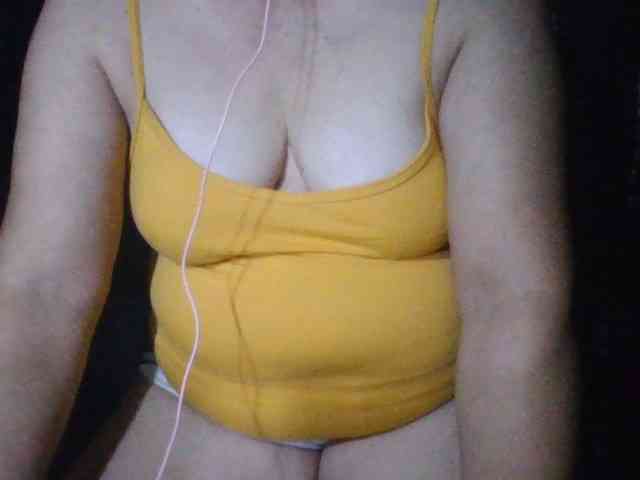 HotSqrt4u webcam
