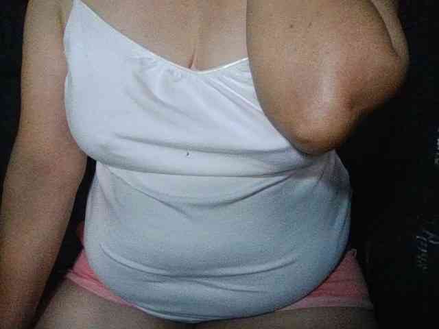 HotSqrt4u webcam