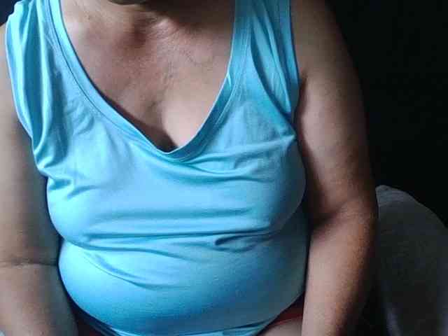 HotSqrt4u webcam