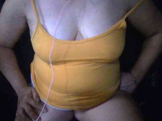 HotSqrt4u webcam
