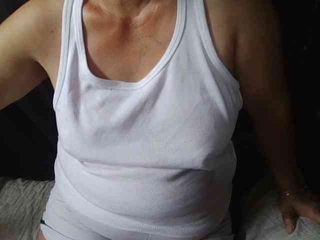 HotSqrt4u webcam