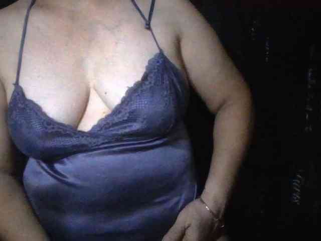 HotSqrt4u webcam