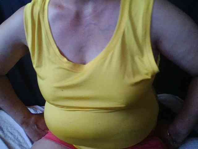 HotSqrt4u webcam