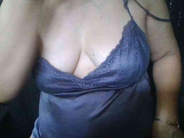 HotSqrt4u webcam