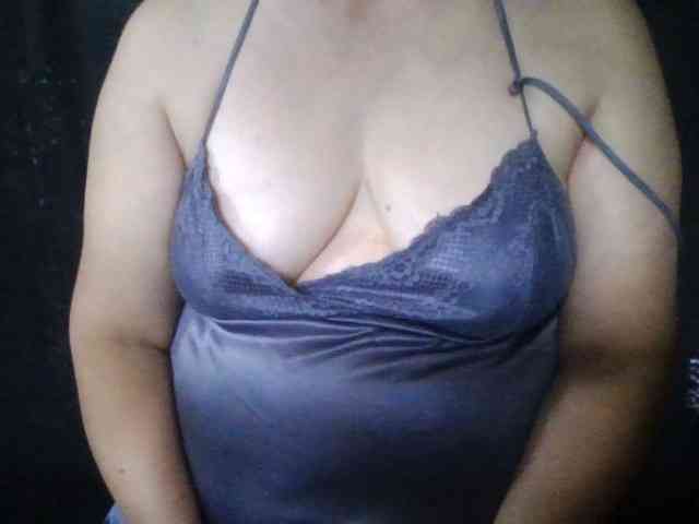 HotSqrt4u webcam