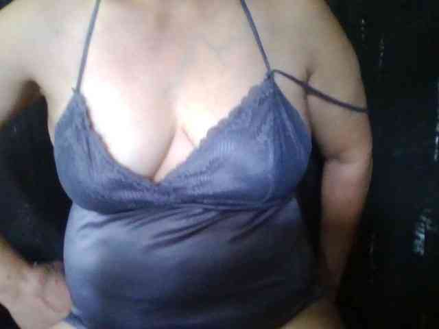 HotSqrt4u webcam