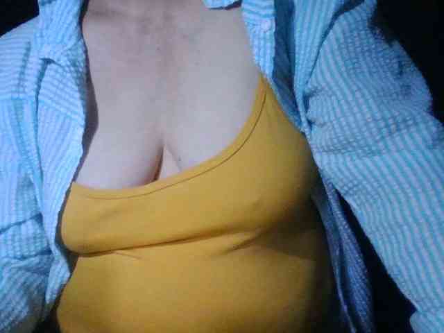 HotSqrt4u webcam