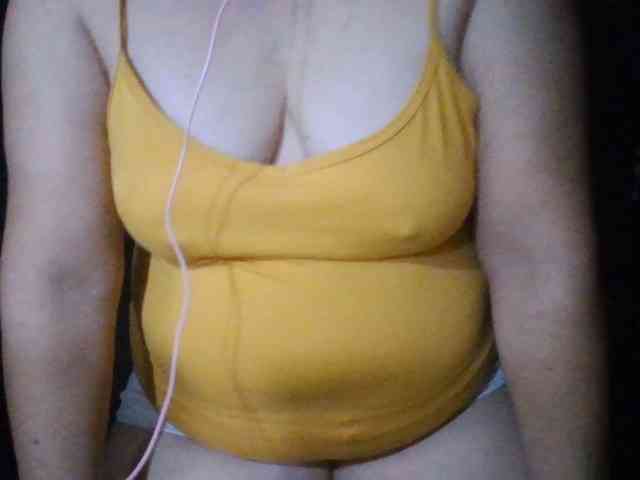 HotSqrt4u webcam