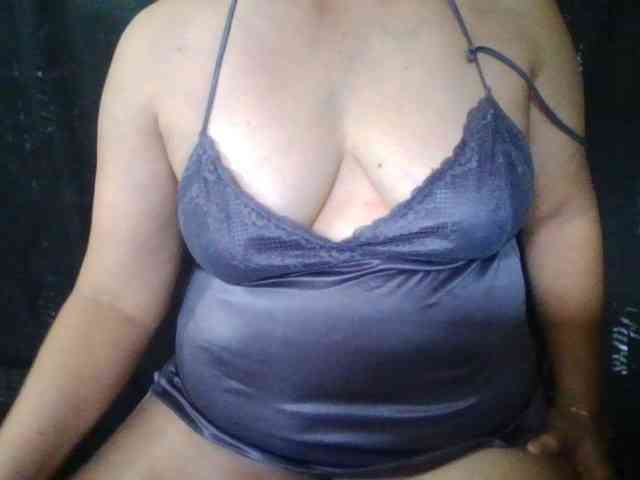 HotSqrt4u webcam