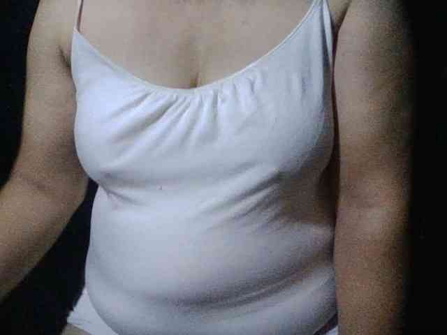 HotSqrt4u webcam