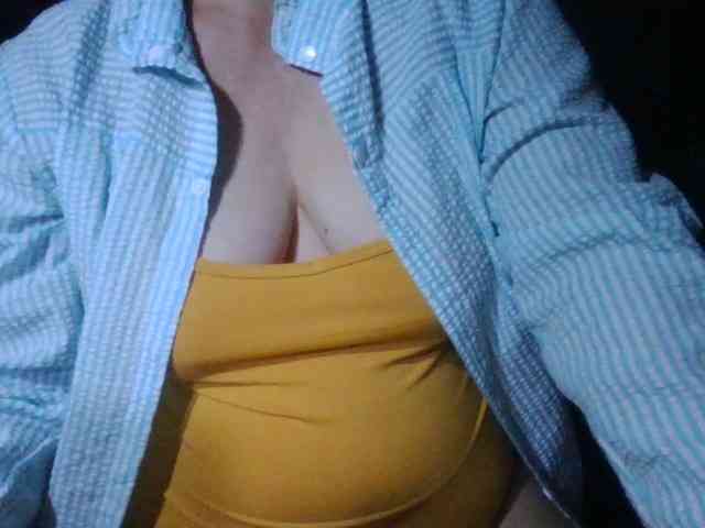 HotSqrt4u webcam