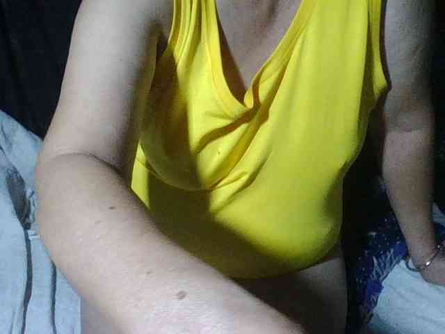 HotSqrt4u webcam