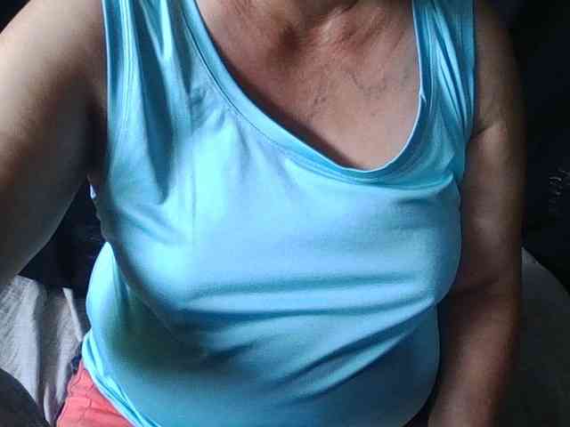 HotSqrt4u webcam