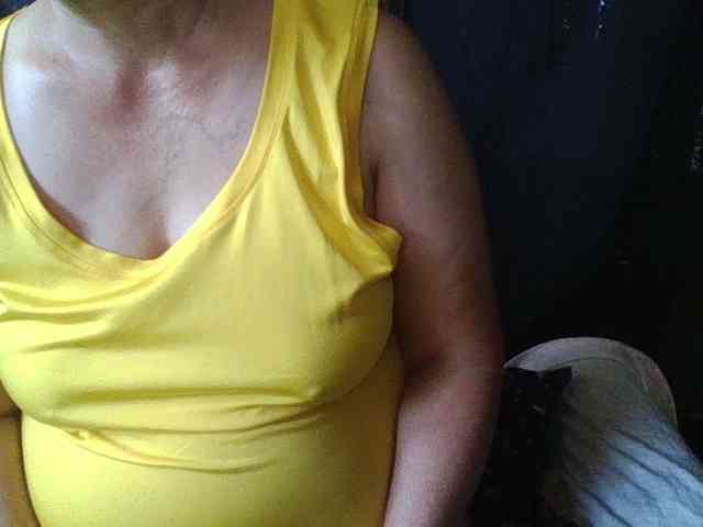HotSqrt4u webcam