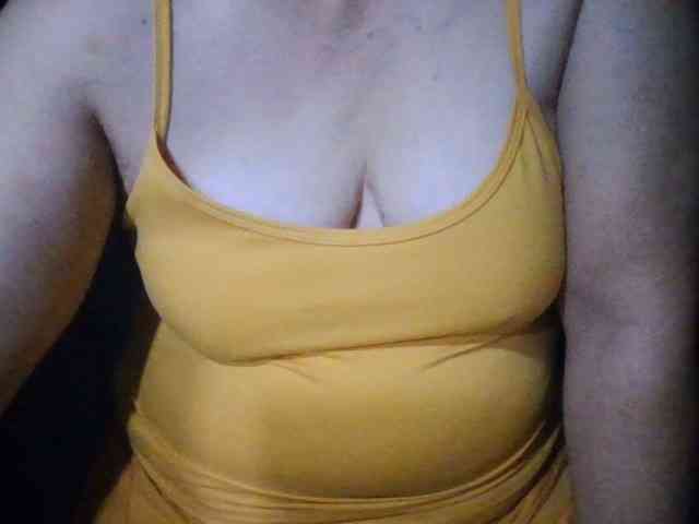 HotSqrt4u webcam
