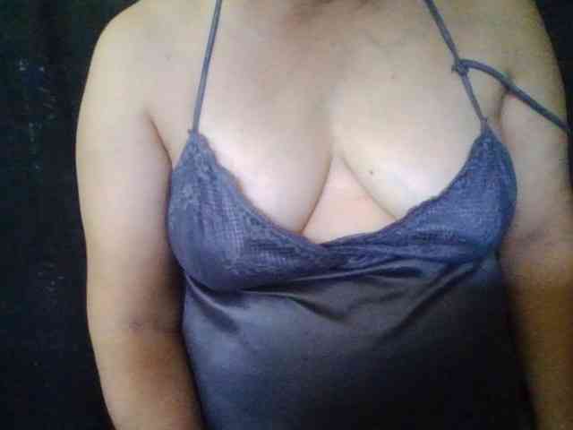 HotSqrt4u webcam