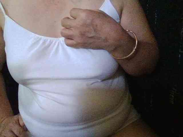 HotSqrt4u webcam