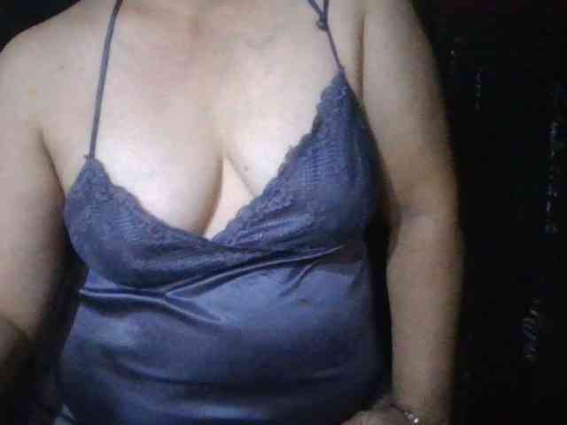HotSqrt4u webcam