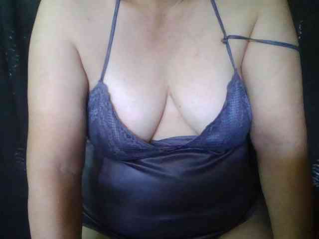 HotSqrt4u webcam