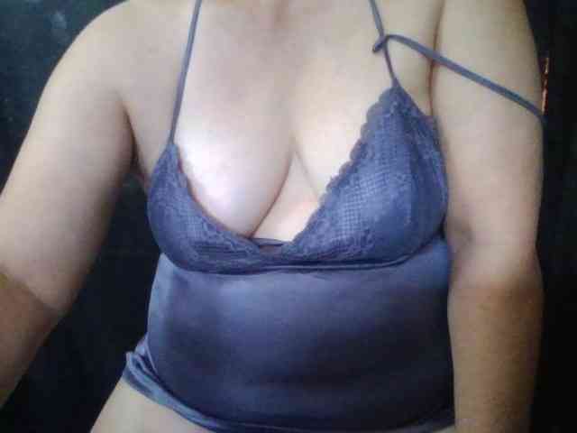 HotSqrt4u webcam