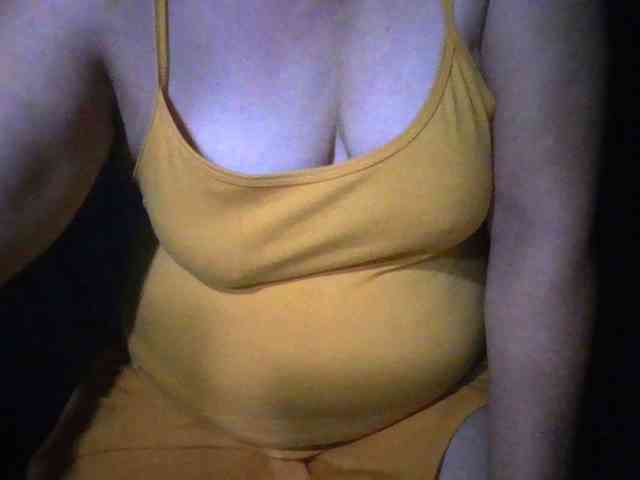 HotSqrt4u webcam