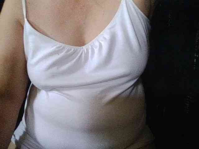 HotSqrt4u webcam