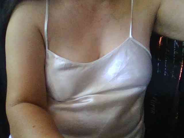 HotSqrt4u webcam
