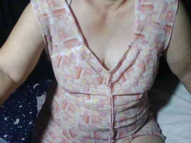 HotSqrt4u Live Webcam on BongaCams