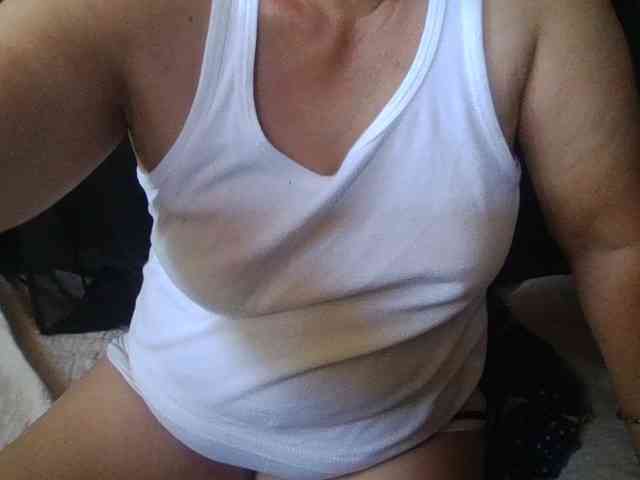 HotSqrt4u webcam