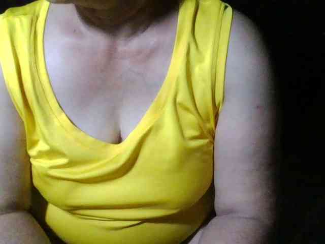 HotSqrt4u Live Webcam on BongaCams