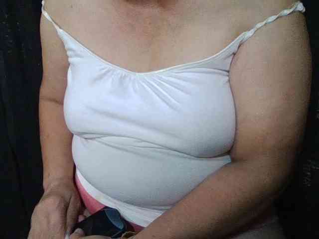 HotSqrt4u webcam