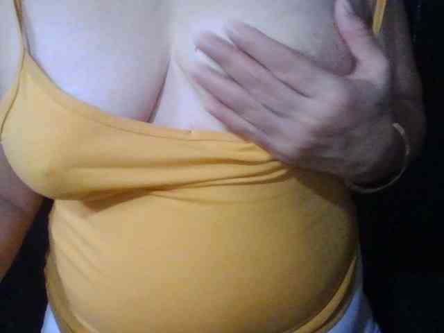 HotSqrt4u webcam