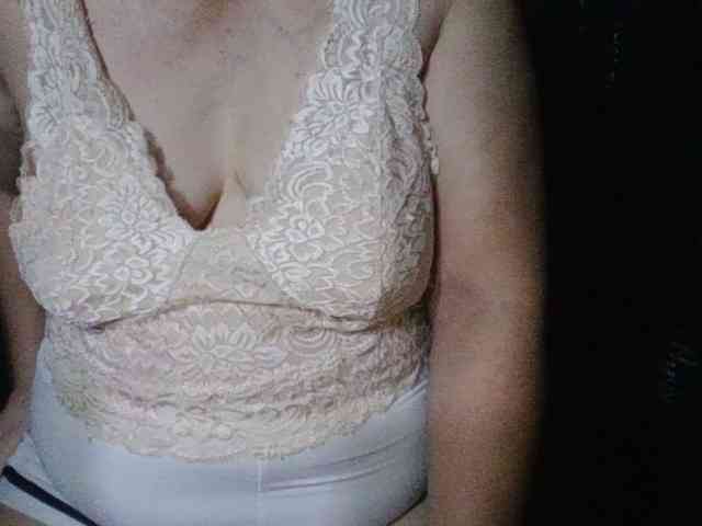 HotSqrt4u webcam