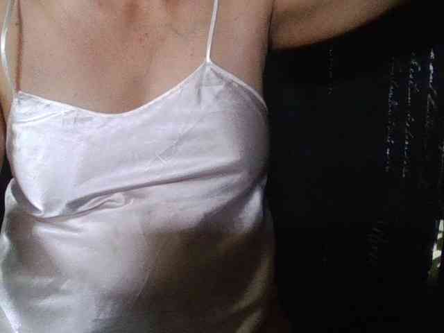 HotSqrt4u webcam