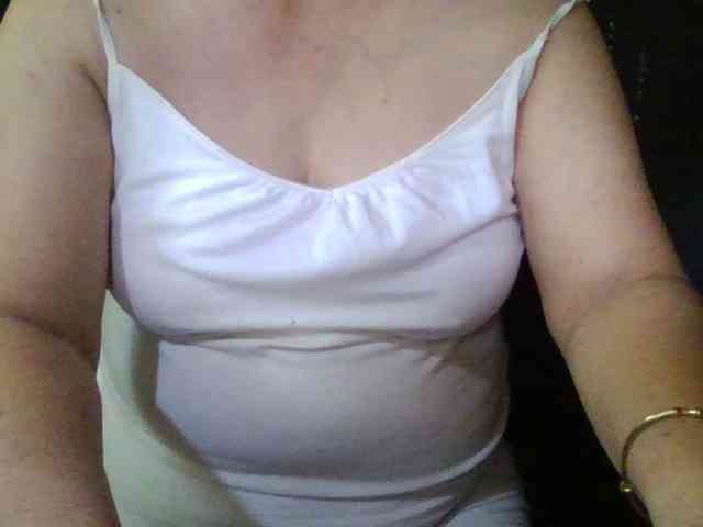 HotSqrt4u webcam