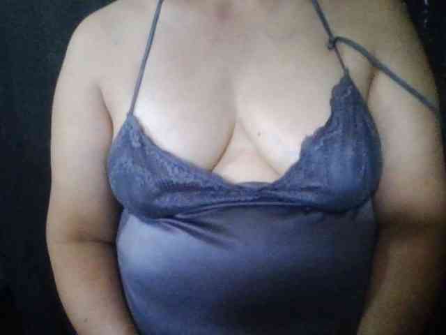 HotSqrt4u webcam
