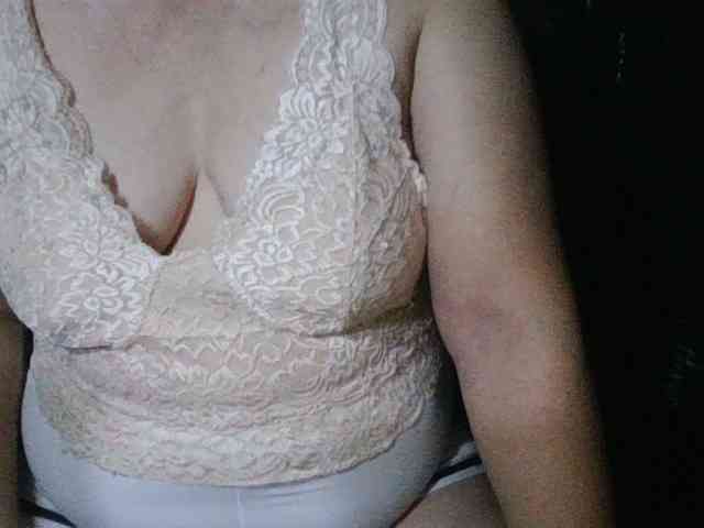 HotSqrt4u webcam
