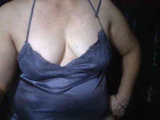 HotSqrt4u webcam