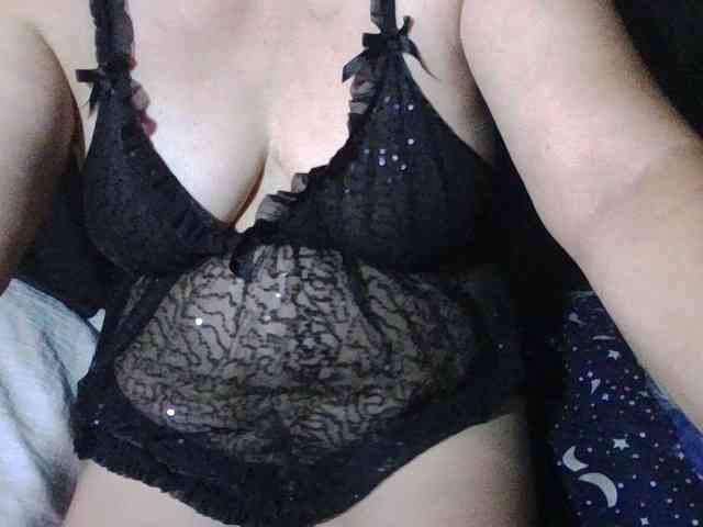 HotSqrt4u webcam
