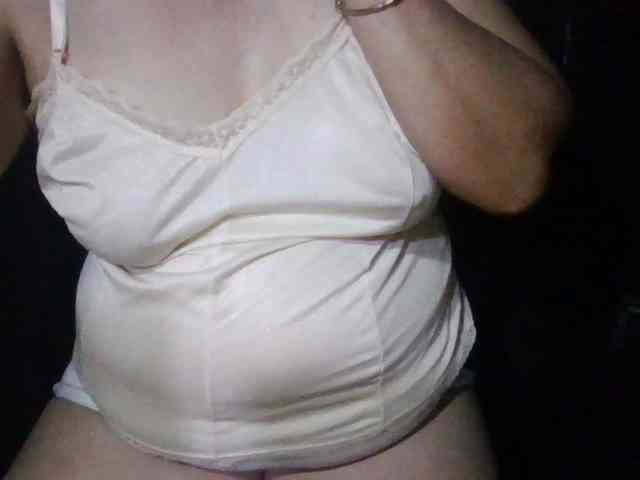 HotSqrt4u webcam