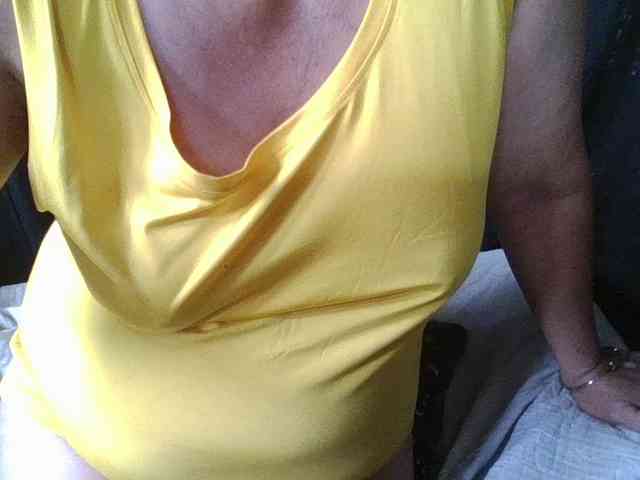 HotSqrt4u webcam