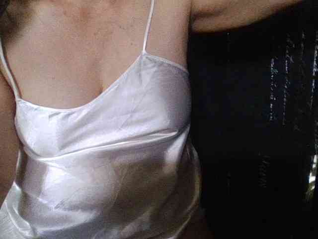 HotSqrt4u webcam