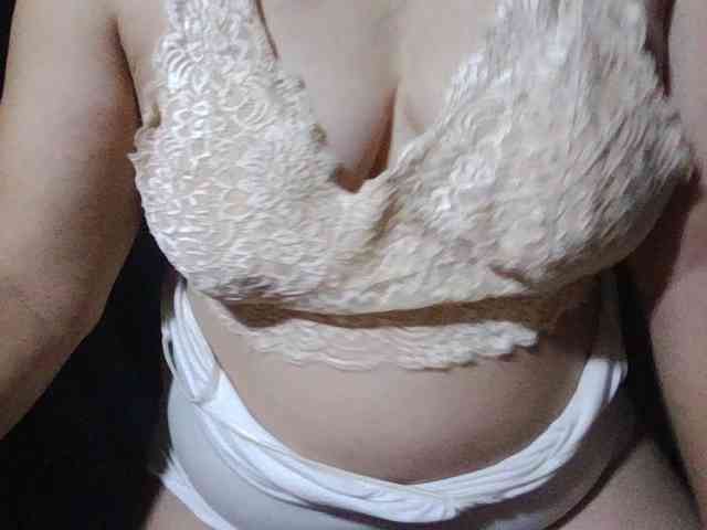 HotSqrt4u webcam