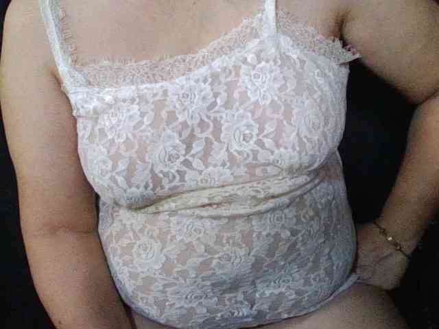 HotSqrt4u webcam