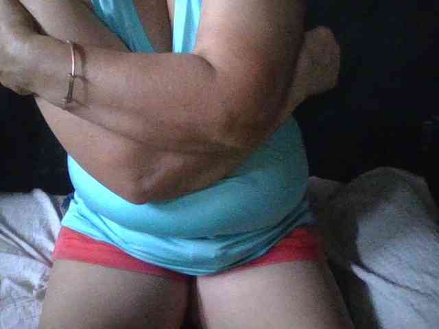 HotSqrt4u webcam
