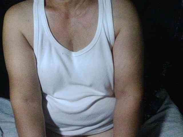 HotSqrt4u webcam