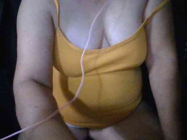 HotSqrt4u webcam