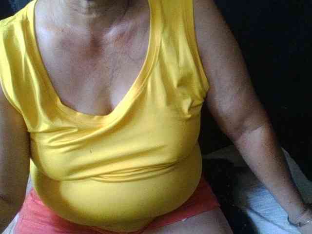 HotSqrt4u webcam
