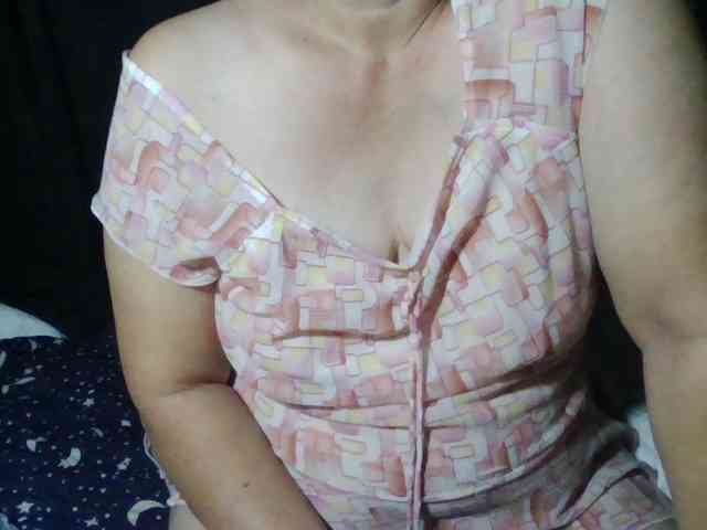 HotSqrt4u Live Webcam on BongaCams